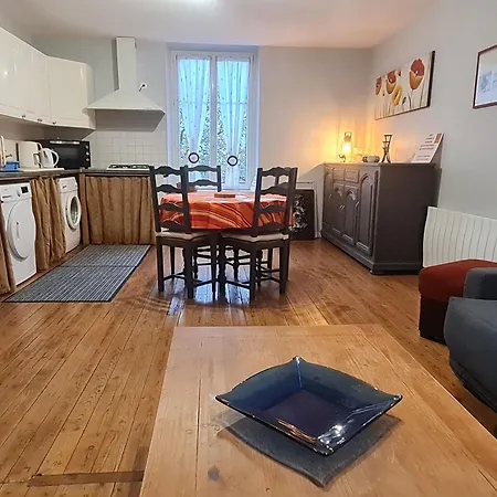 Au Coeur D'haraucourt - Proche De Nancy, Jardin Privatif, Wifi, Parking Gratuit - Fr-1-584-22 度假居